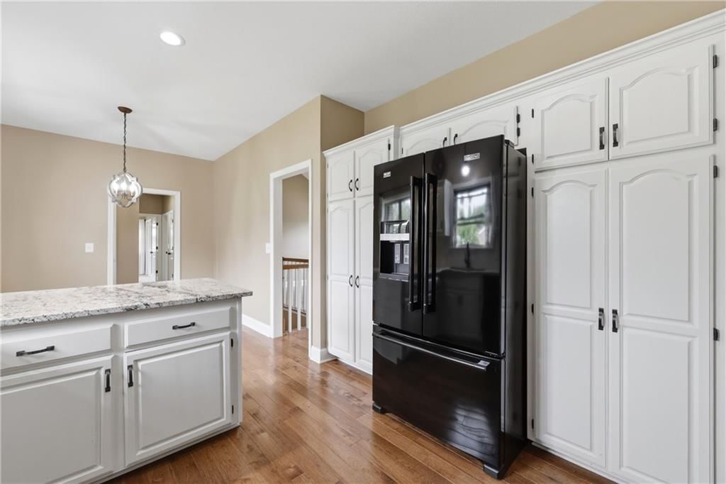 302 E Lawn Street — photo 12