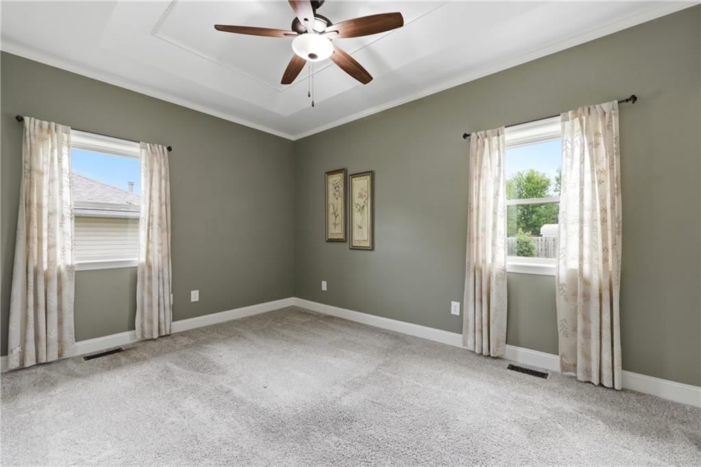 302 E Lawn Street — photo 16