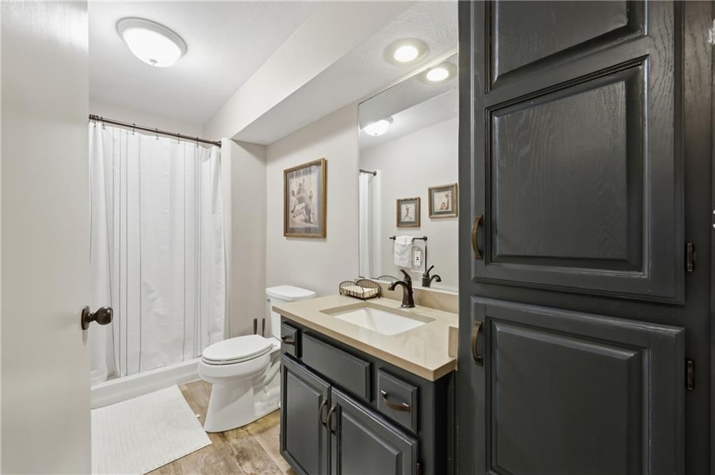 302 E Lawn Street — photo 18