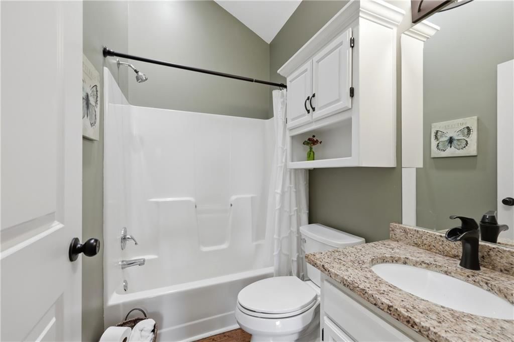 302 E Lawn Street — photo 21