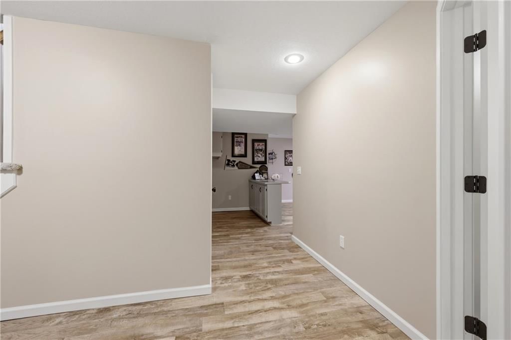 302 E Lawn Street — photo 26