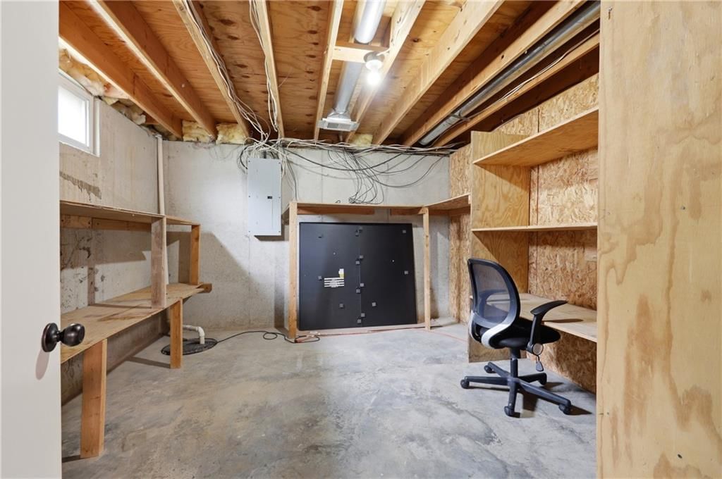 302 E Lawn Street — photo 31