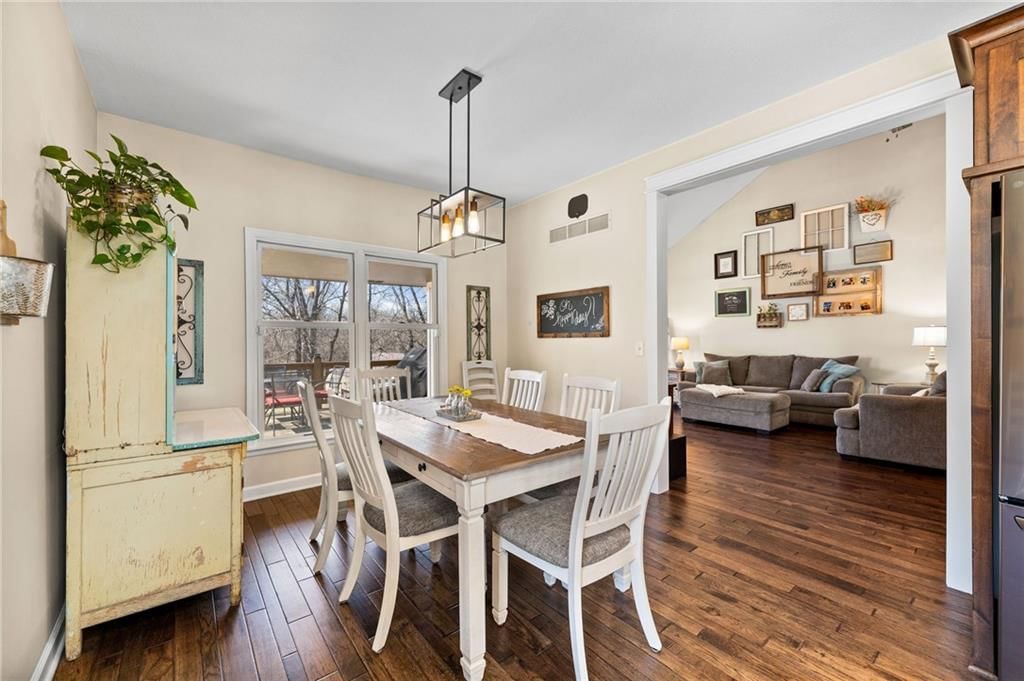 348 SE Brownfield Drive — photo 6