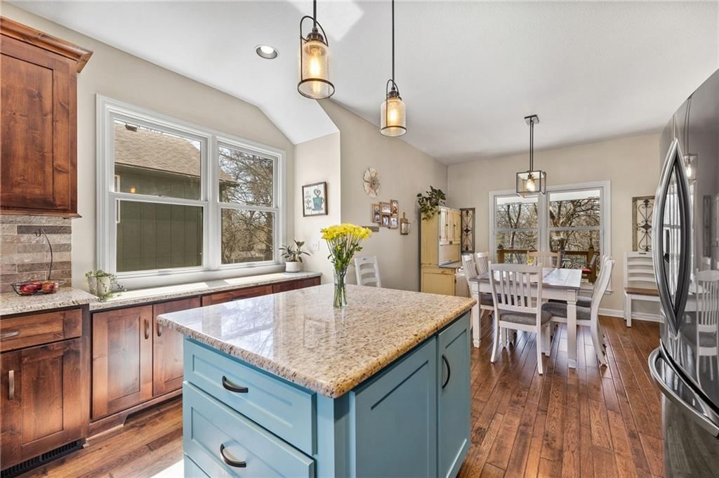 348 SE Brownfield Drive — photo 10