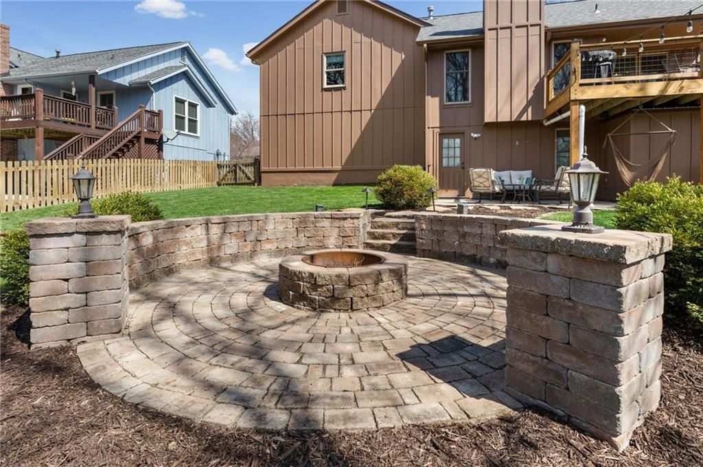 348 SE Brownfield Drive — photo 30