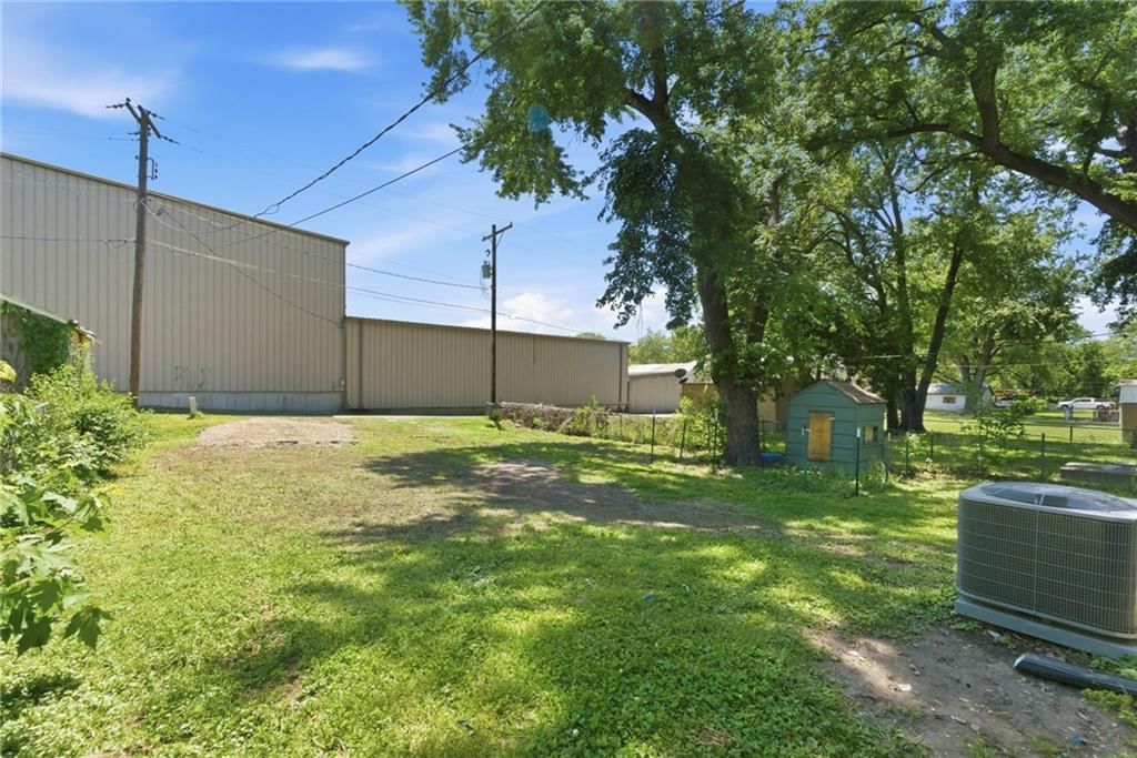 775 MIAMI Street — photo 36