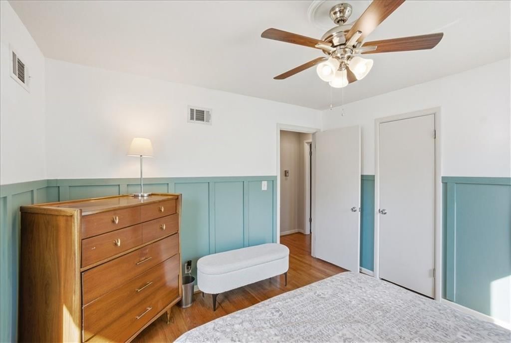 5517 W 70th Street — photo 16