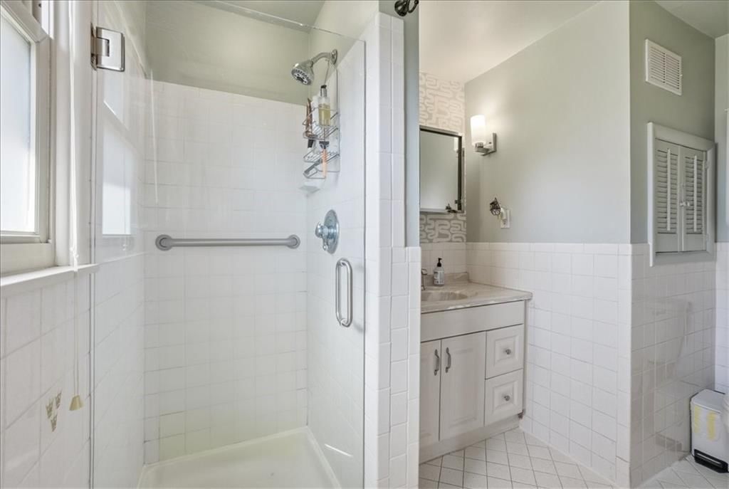 5517 W 70th Street — photo 21