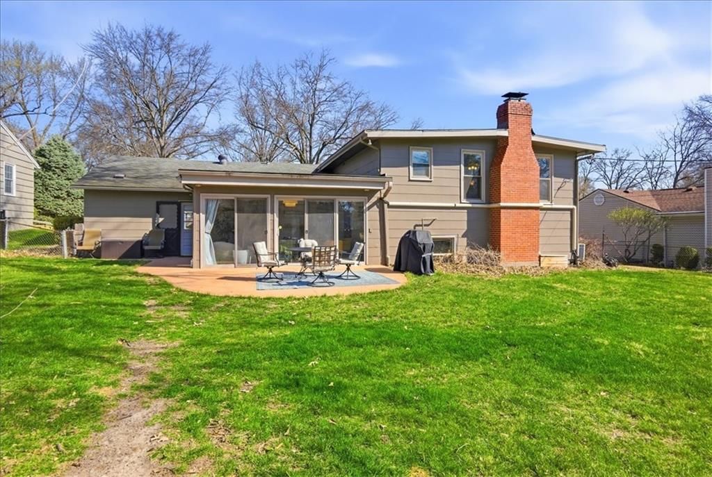 5517 W 70th Street — photo 26