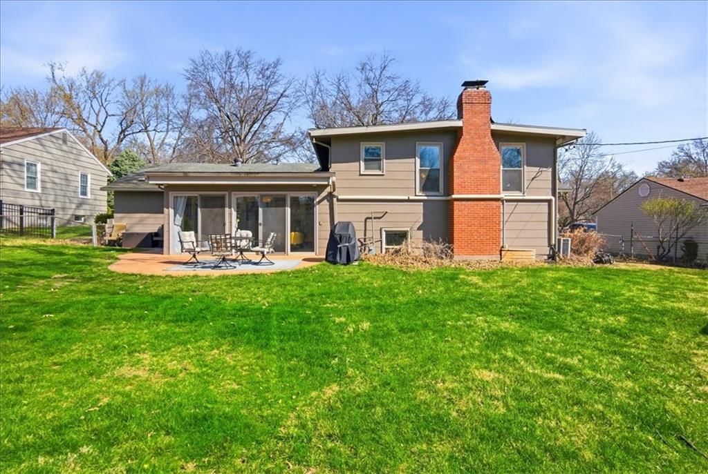 5517 W 70th Street — photo 27
