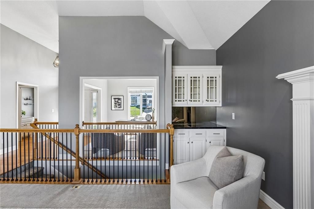 1642 N Hunter Drive — photo 5