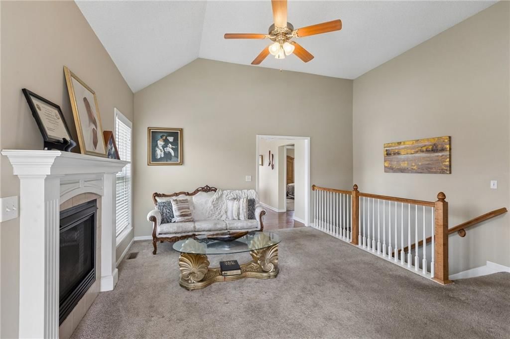13735 Grove Avenue — photo 3