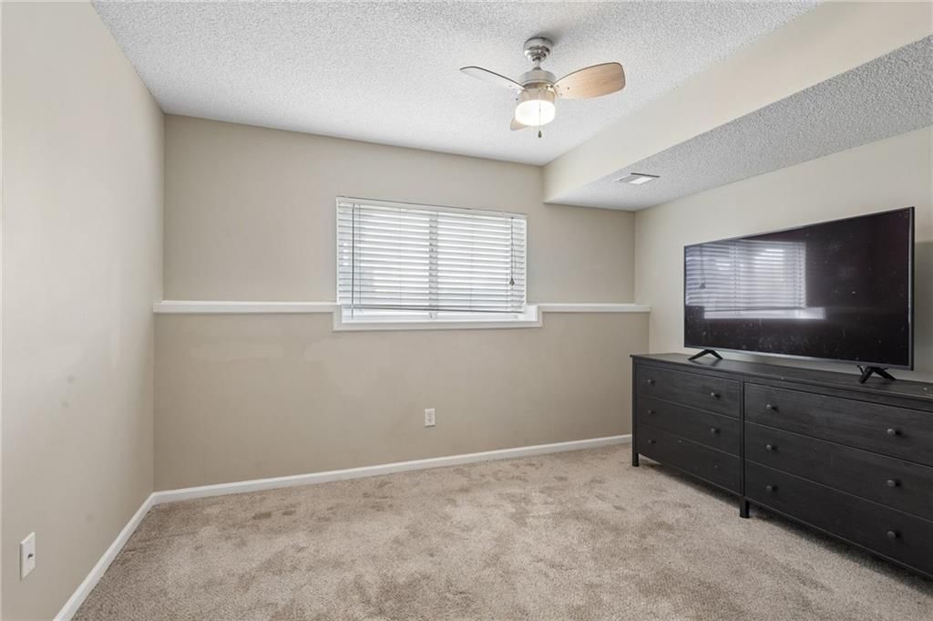 13735 Grove Avenue — photo 16
