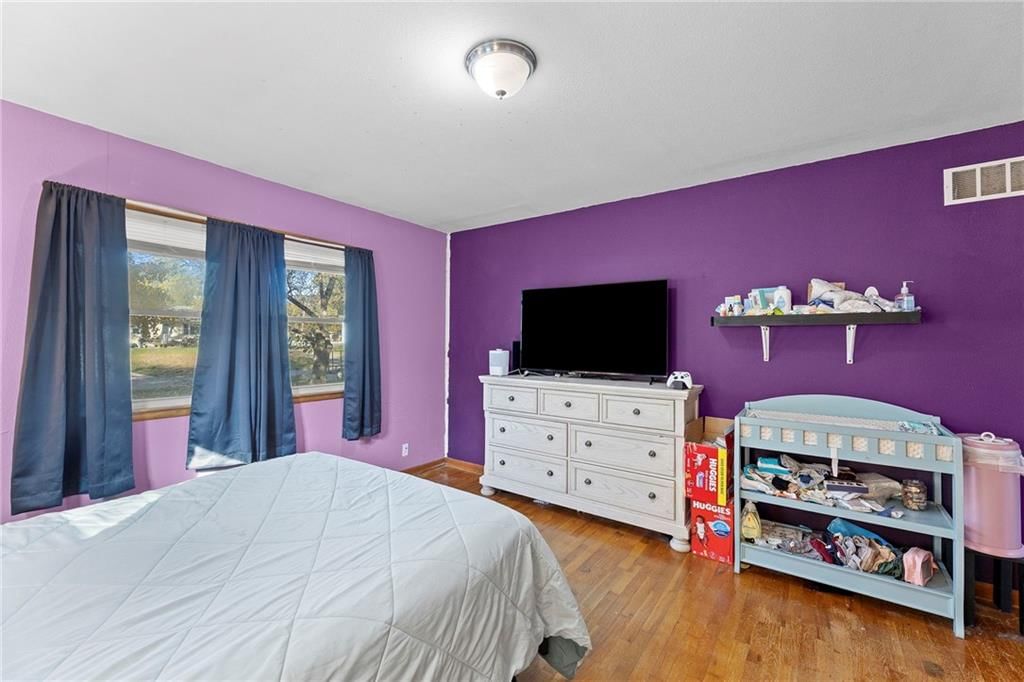 1327 S Mulberry Street — photo 16