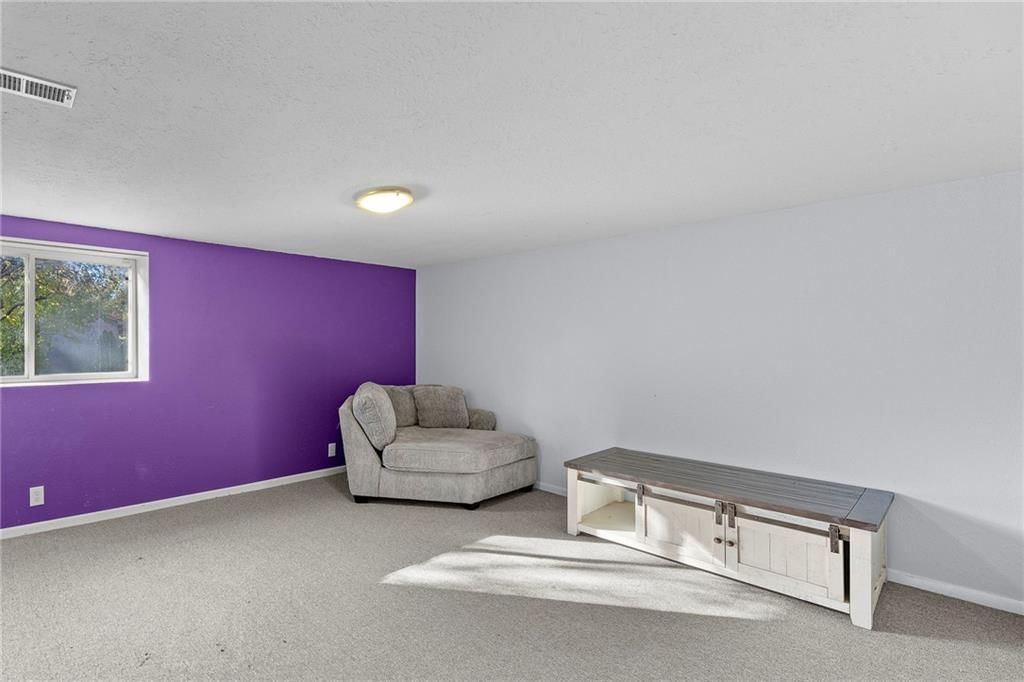1327 S Mulberry Street — photo 25