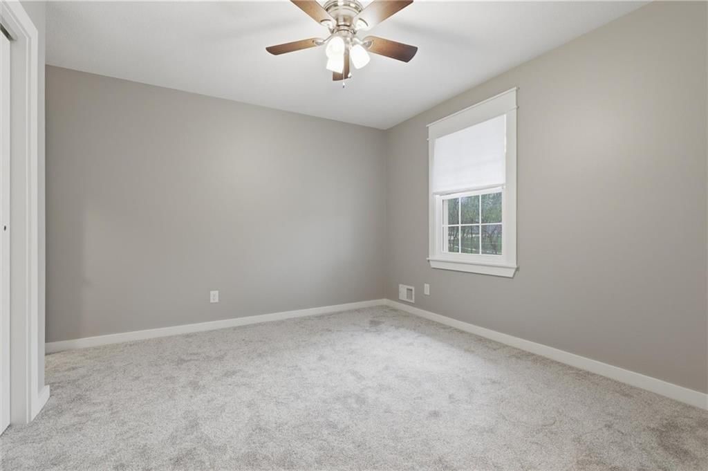 7401 NW Eastside Drive — photo 11