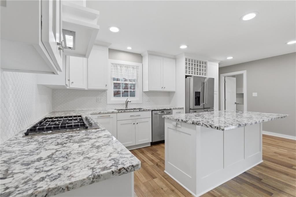 7401 NW Eastside Drive — photo 16