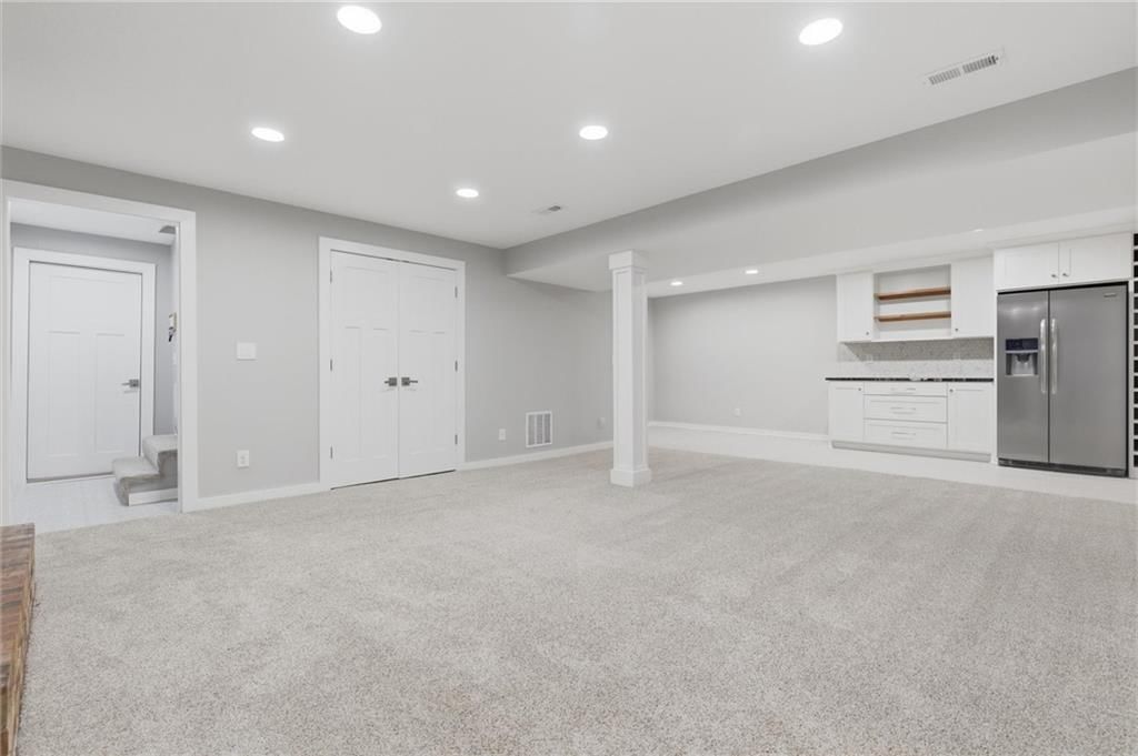 7401 NW Eastside Drive — photo 36