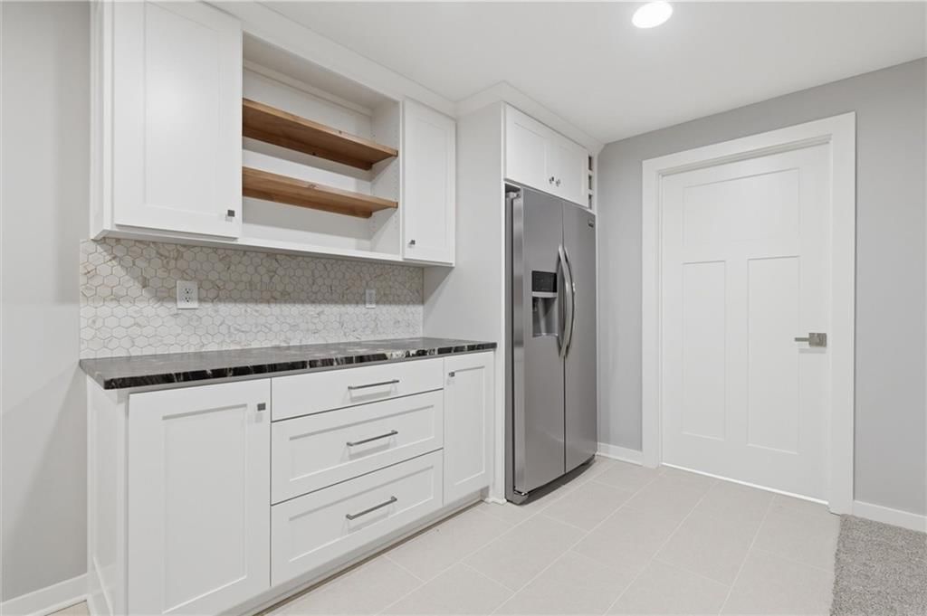 7401 NW Eastside Drive — photo 37