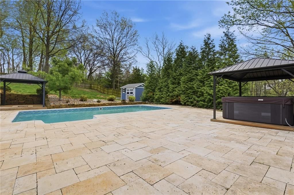 7401 NW Eastside Drive — photo 46