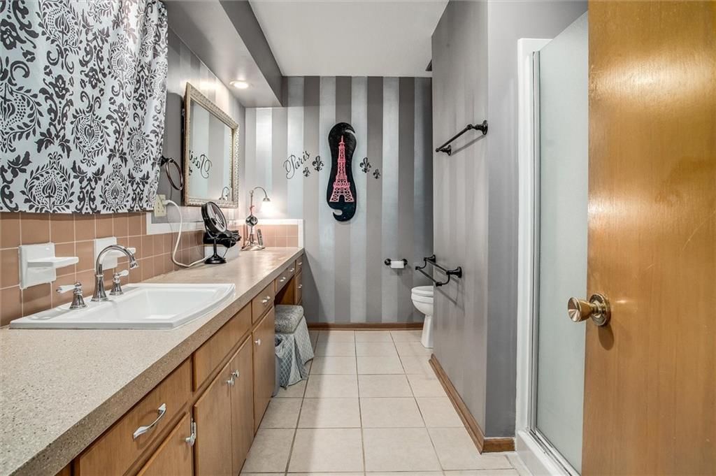 8300 Northern Street — photo 13