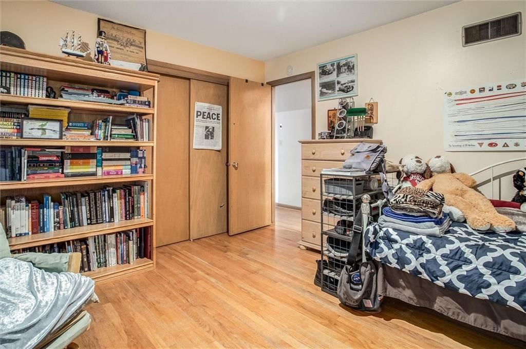 8300 Northern Street — photo 15
