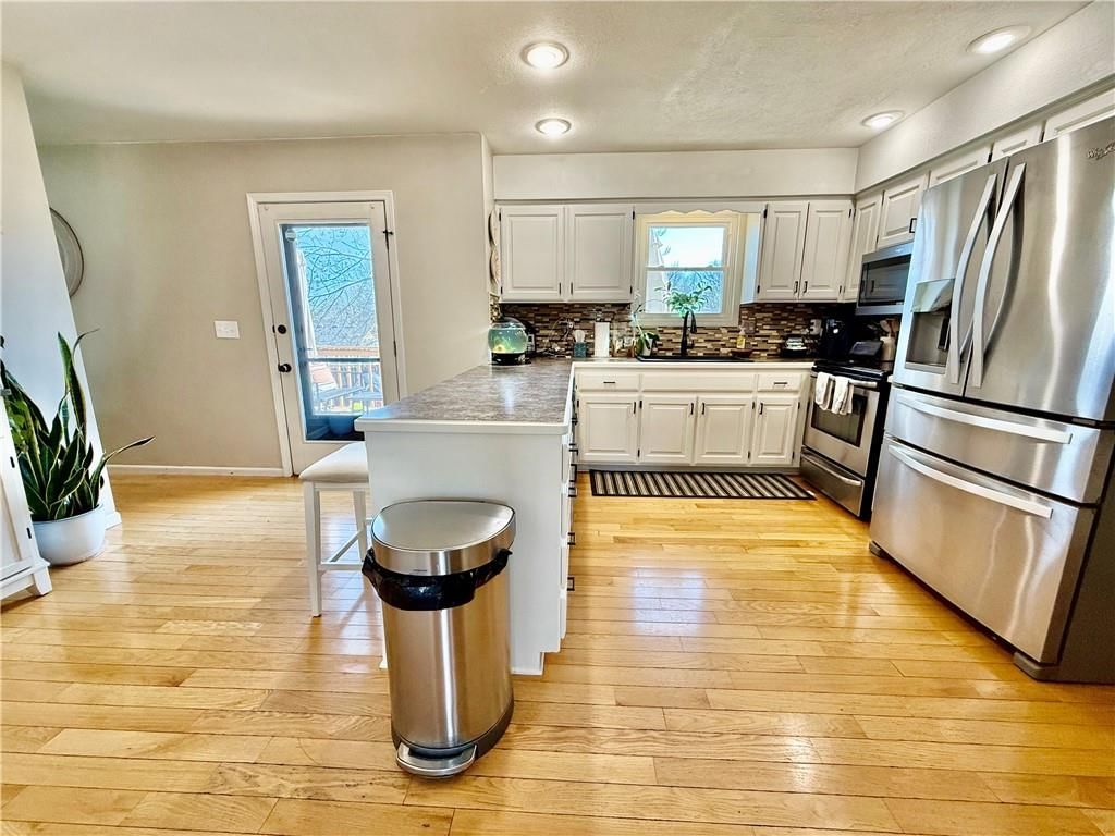 3905 W 8th Street — photo 12