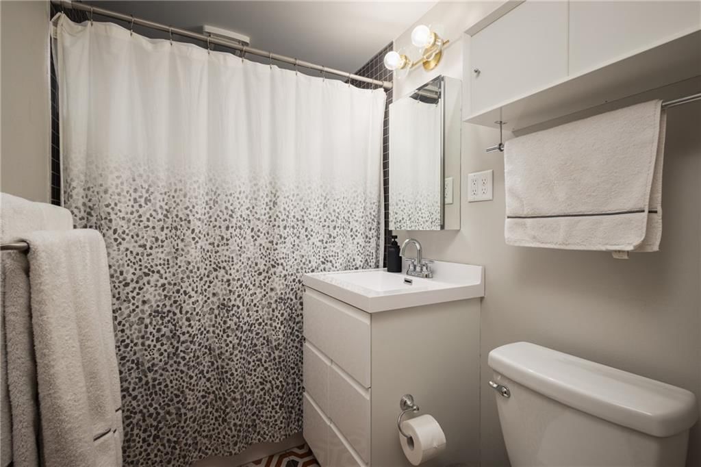 210 Park Avenue — photo 9