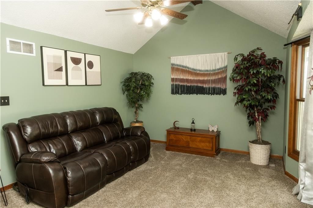 3220 S Bryn Mawr Drive — photo 11