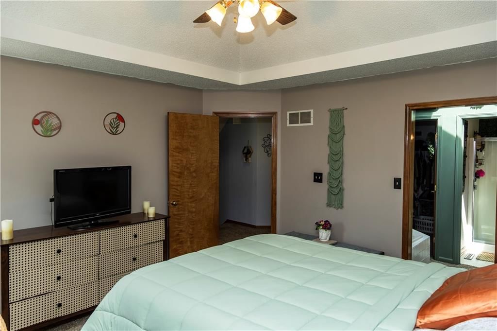 3220 S Bryn Mawr Drive — photo 28