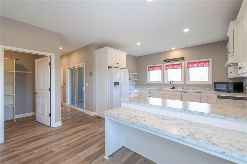 517 Village Lane — photo 12