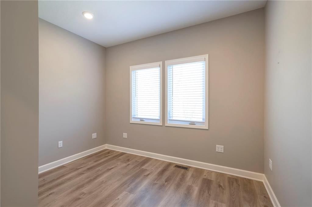 517 Village Lane — photo 19