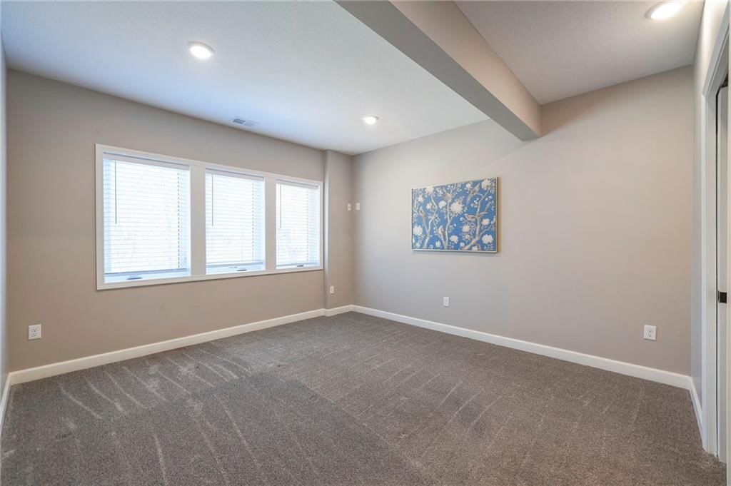517 Village Lane — photo 33