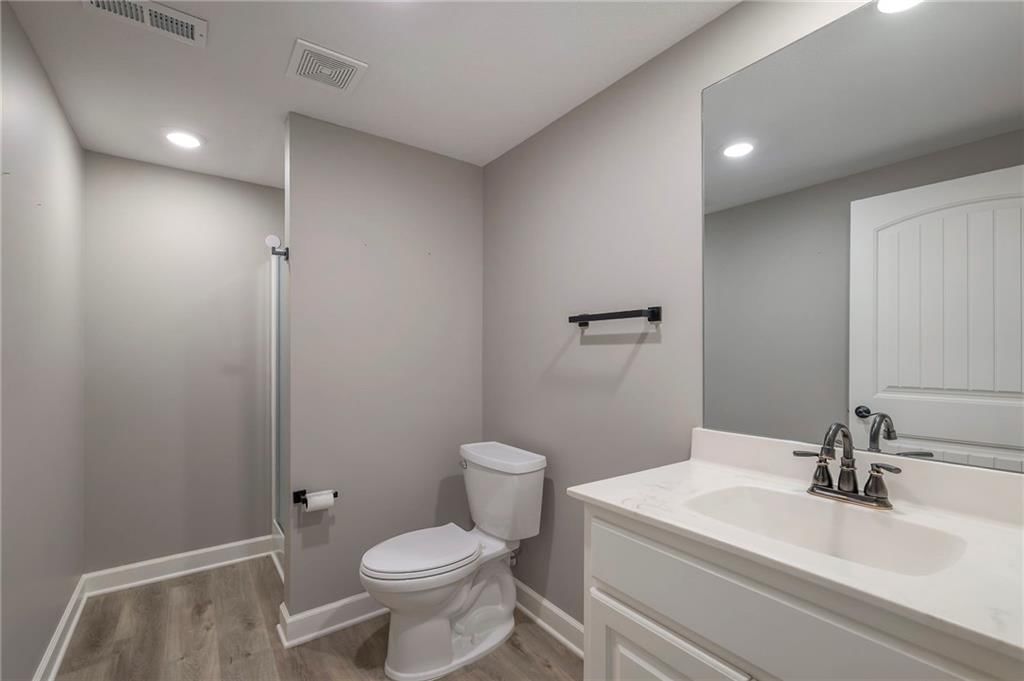 517 Village Lane — photo 34