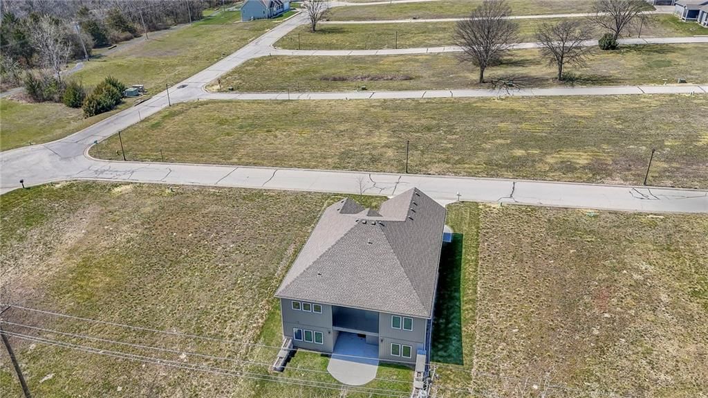 517 Village Lane — photo 46