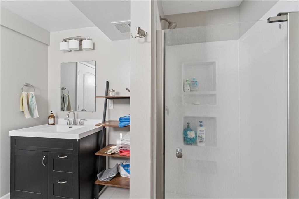 506 W King Street — photo 13