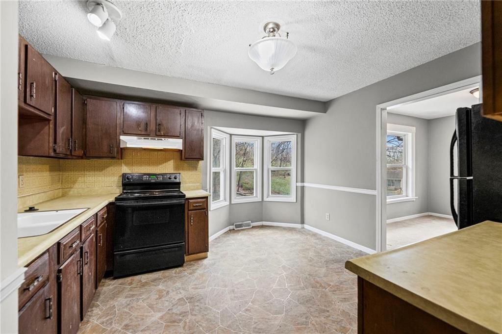 4819 N REVERE Street — photo 8