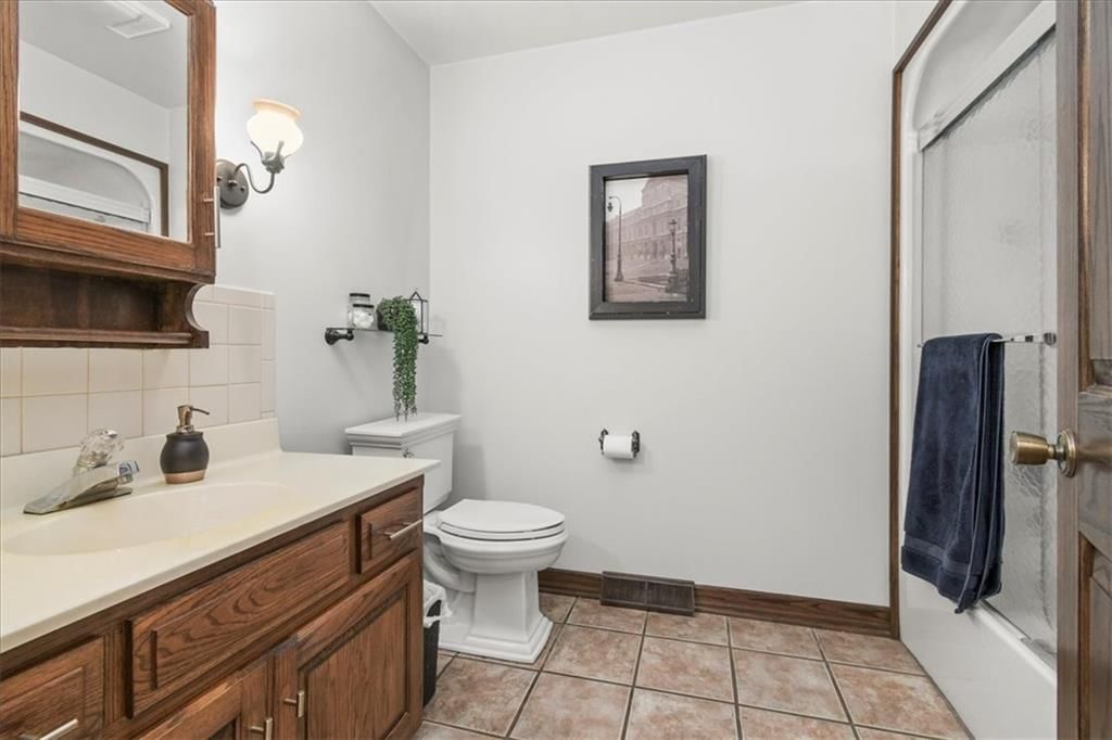 601 Darrow Street — photo 15