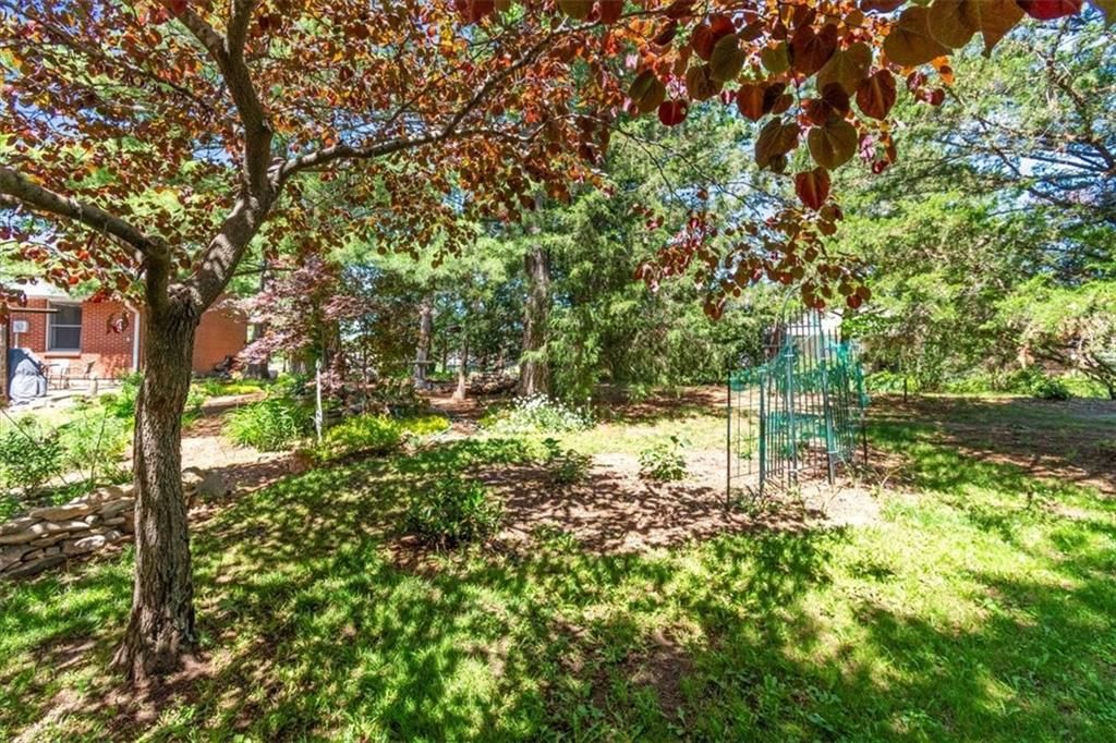 601 Darrow Street — photo 35
