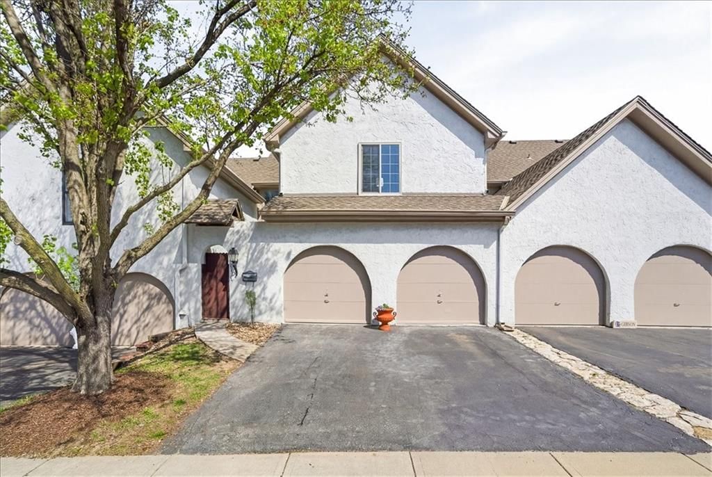 6534 W 49th Street, Mission, KS
