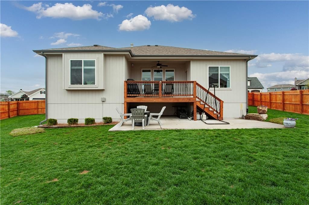1102 NW Aspen Court — photo 5