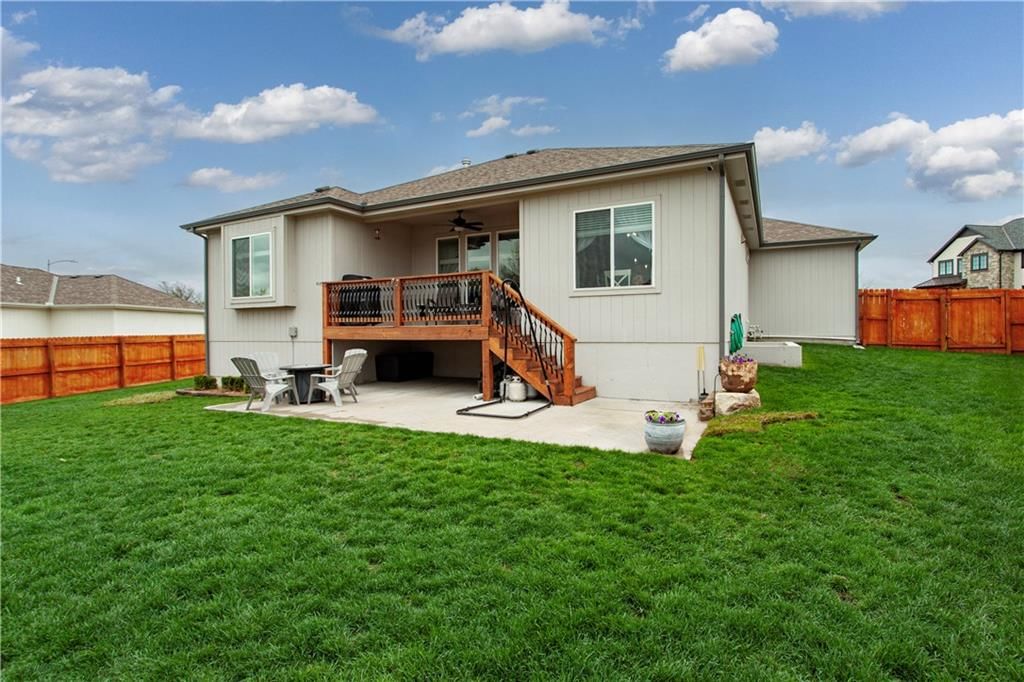 1102 NW Aspen Court — photo 7