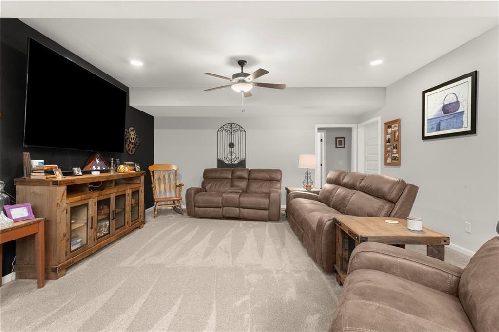 1102 NW Aspen Court — photo 35