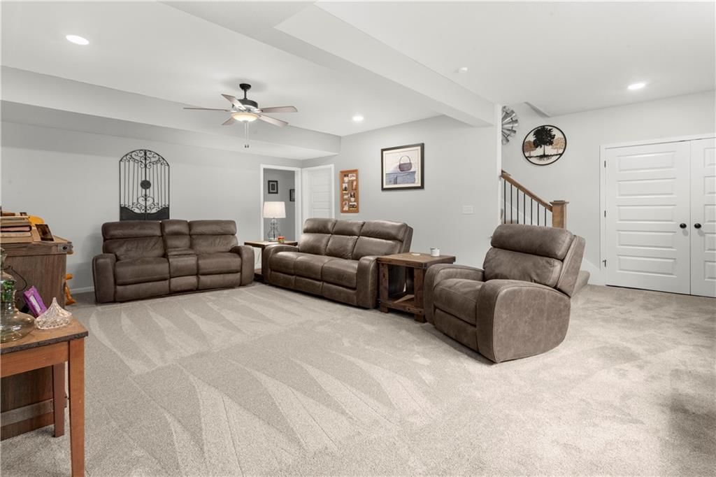 1102 NW Aspen Court — photo 36