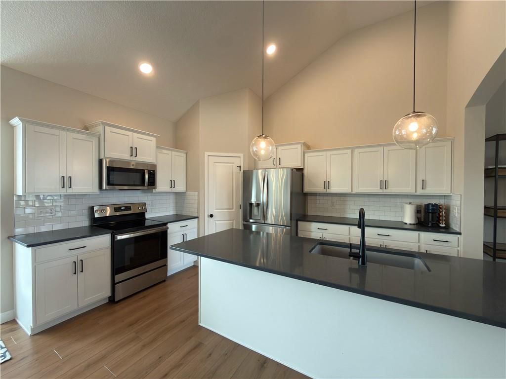 4003 NW 95th Terrace — photo 6