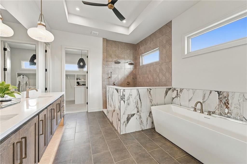 Photo 40 of 72 - 1117 Hummingbird Court, Greenwood, MO 64034