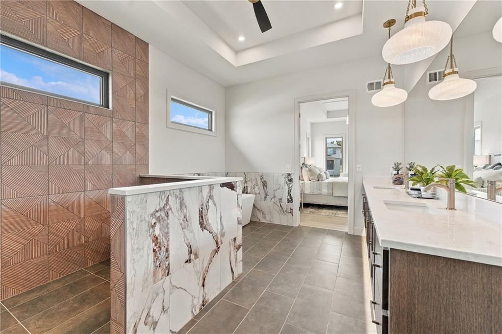 Photo 43 of 72 - 1117 Hummingbird Court, Greenwood, MO 64034