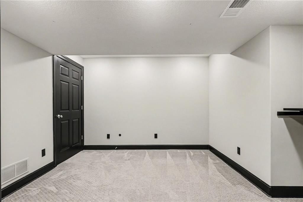 15613 S Brookfield Street — photo 28