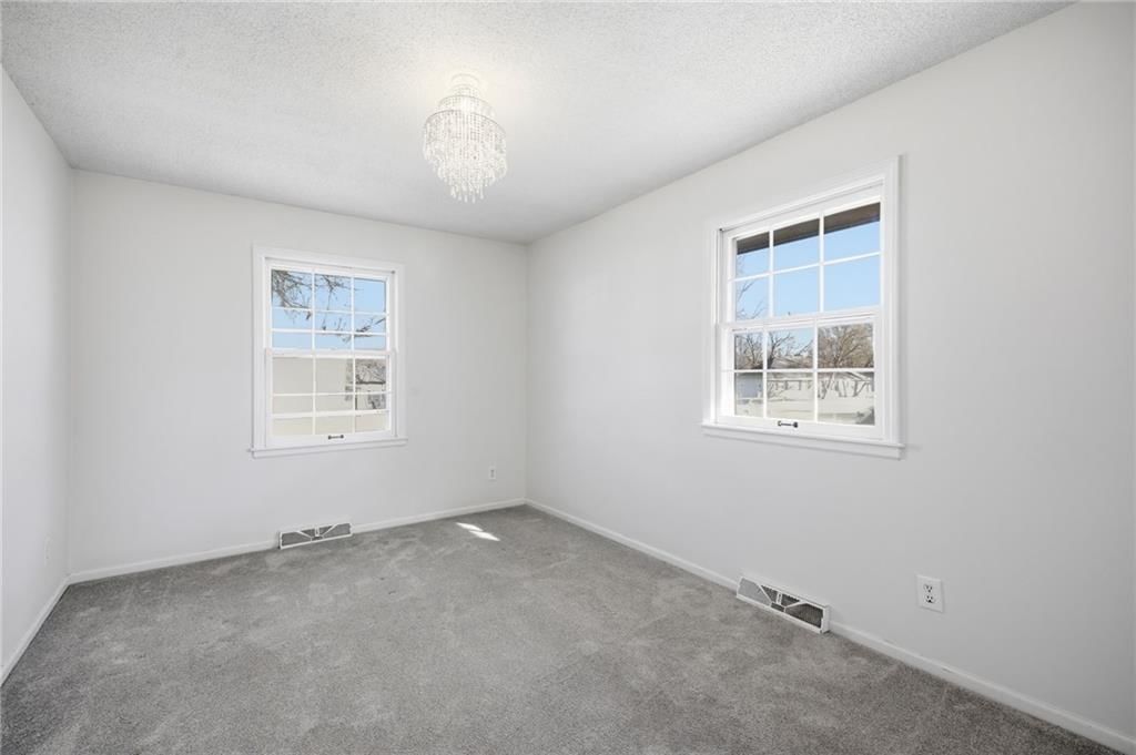 12718 Crystal Avenue — photo 28