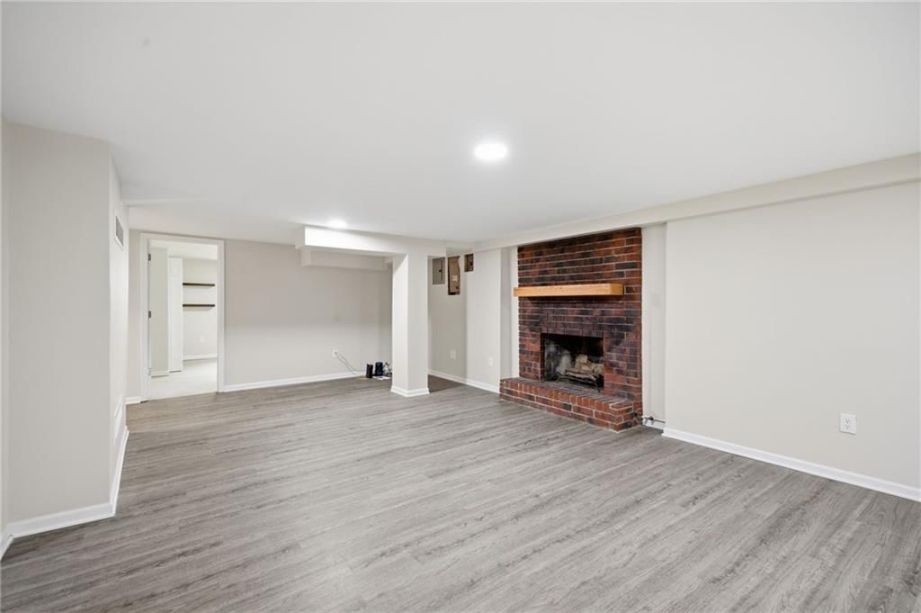 12718 Crystal Avenue — photo 35